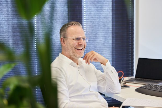 medewerker de jong en laan