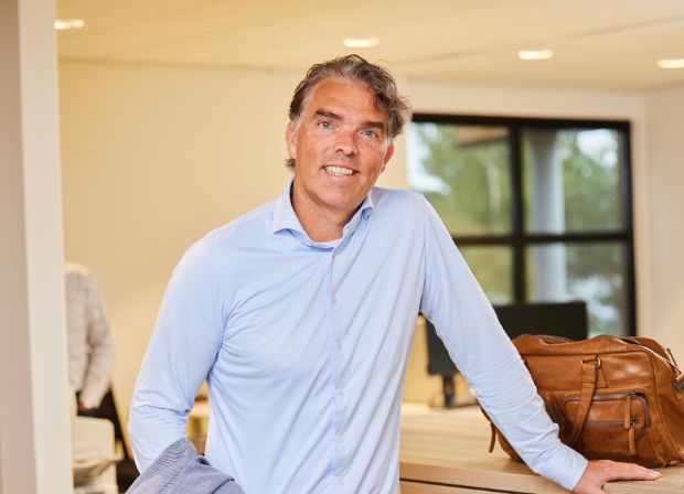 medewerker de jong en laan