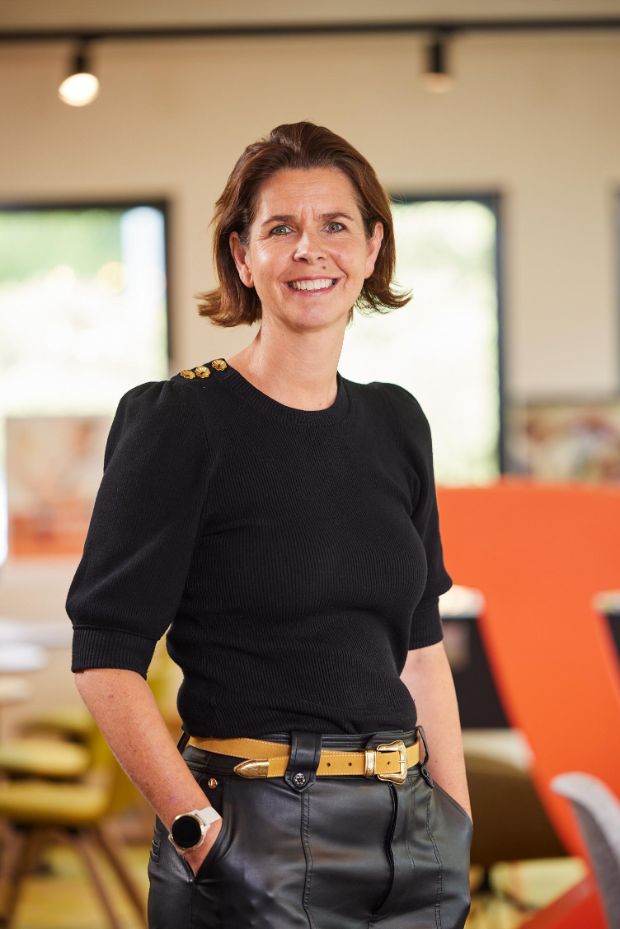 medewerker de jong en laan