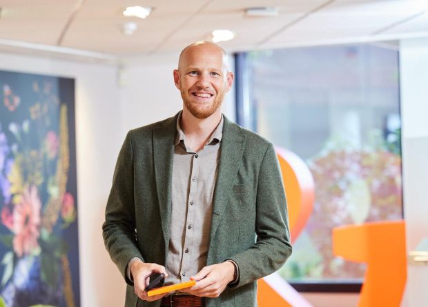 medewerker de jong en laan