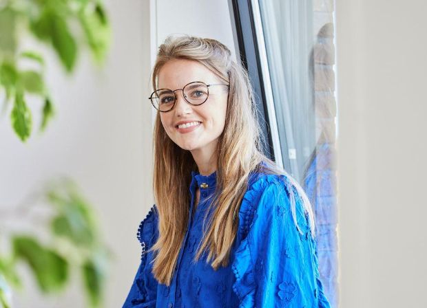 medewerker de jong en laan