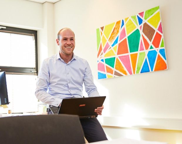 medewerker de jong en laan