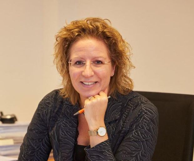 medewerker de jong en laan