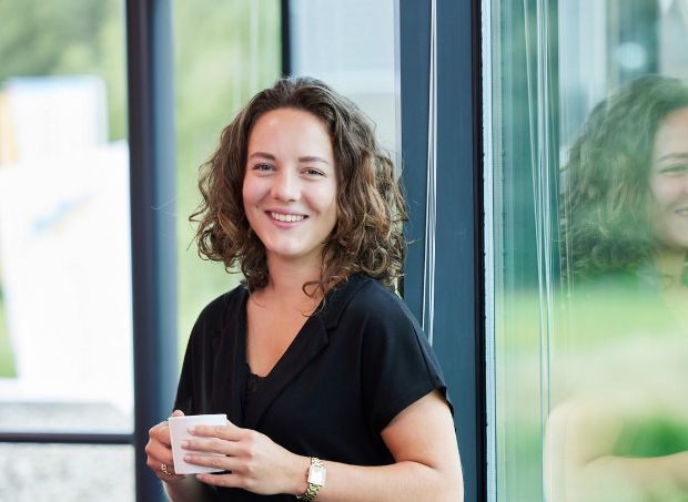 medewerker de jong en laan