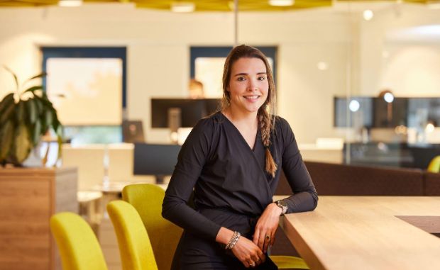 medewerker de jong en laan