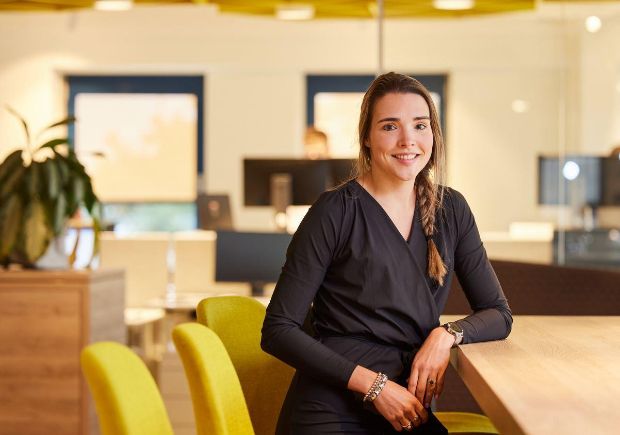 medewerker de jong en laan