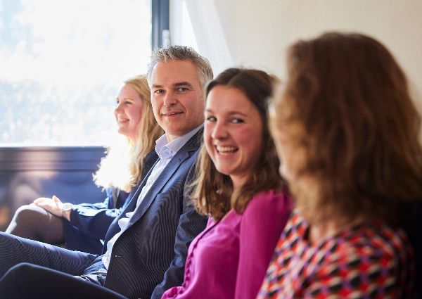 medewerkers de jong en laan